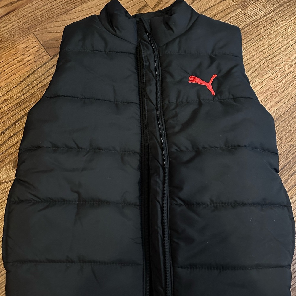Boys Puma Black Puffy Vest Size XXS 3-4